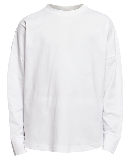 Oversize cut on sleeve long sleeve
